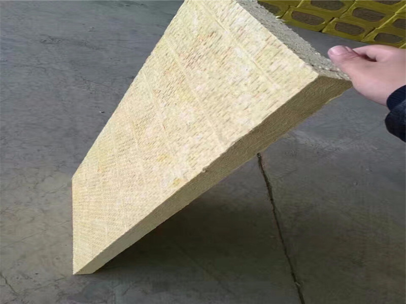 巖棉板叫啥